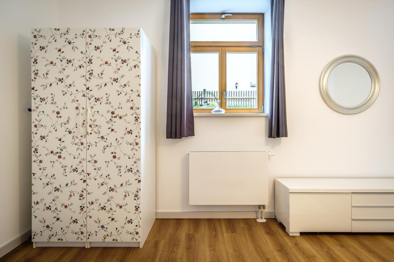 Wunderschoene Wohnung In Sanierter Villa! Incl Wifi 드레스덴 외부 사진